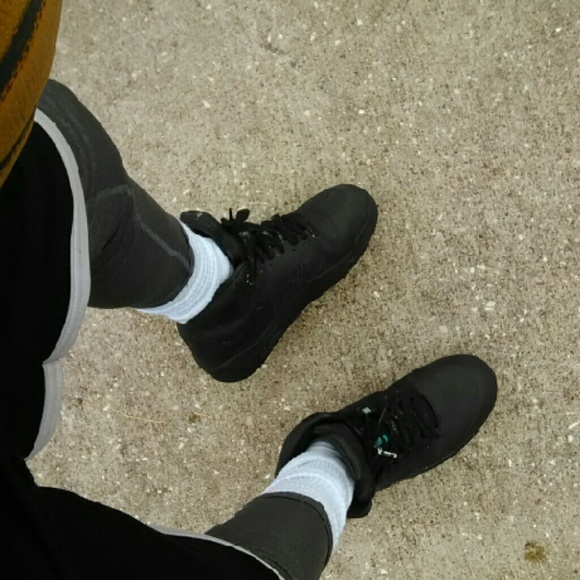 Profile Picture of Jacorian Kenebrew (@jacorian) on Poshmark