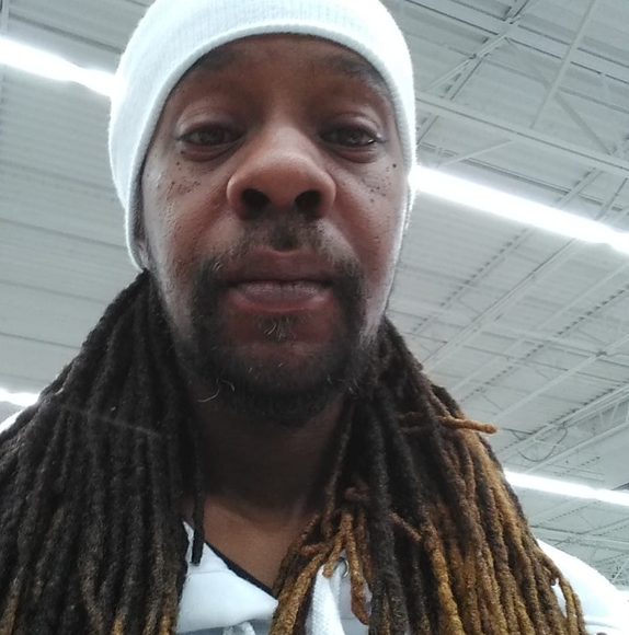 Antwaun Harrison - Poshmark Profile Picture of Antwaun Harrison (@lildaddy1980) on Poshmark