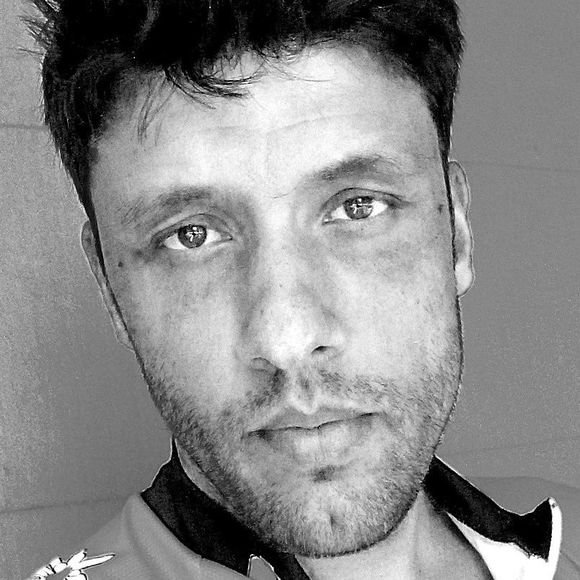 Profile Picture of Petre Petrov (@tsarpepe) on Poshmark
