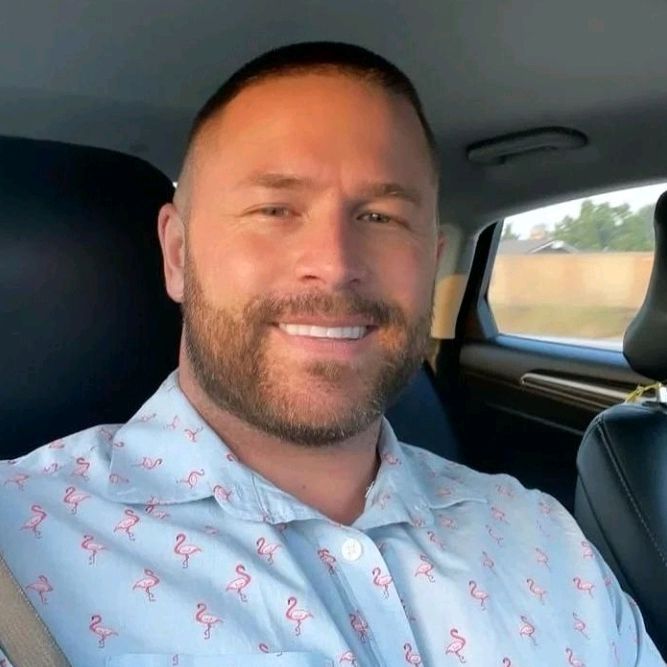 Profile Picture of Steve Burleson (@steveburlesson) on Tiktok