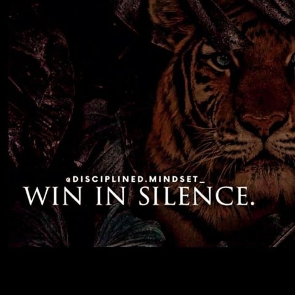 Profile Picture of Jazque Ruzzon (@vgangallday) on Poshmark