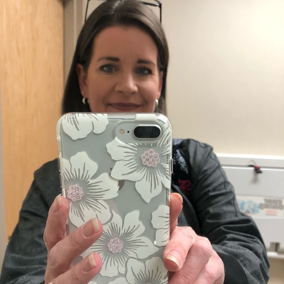 Profile Picture of Christy Waldie (@cmwaldie17) on Poshmark