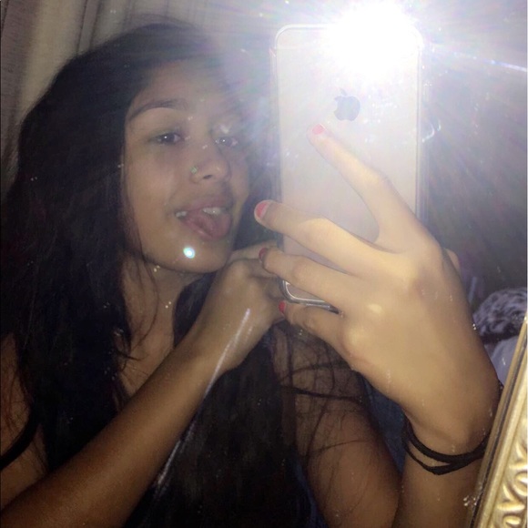 Profile Picture of Adamarys Celaya (@its_ada) on Poshmark