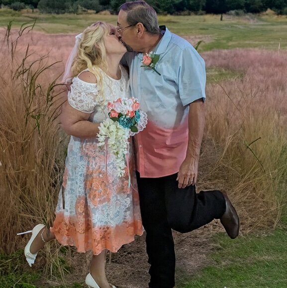 Profile Picture of Lori Nolette (@lsugg12953) on Poshmark