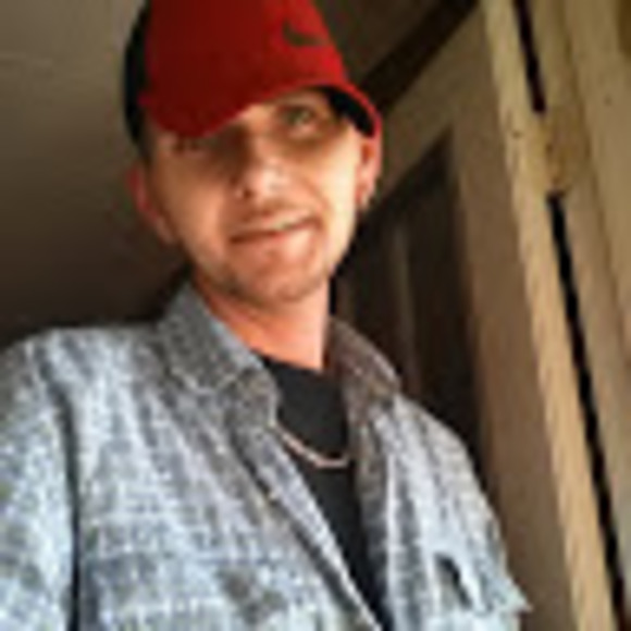Profile Picture of Jake Warden (@jakeward3177) on Poshmark