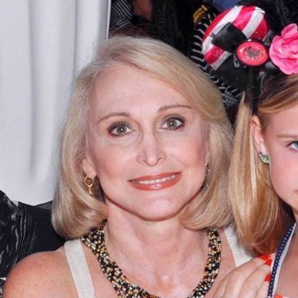 Profile Picture of June Gifford (@junegifford) on Poshmark