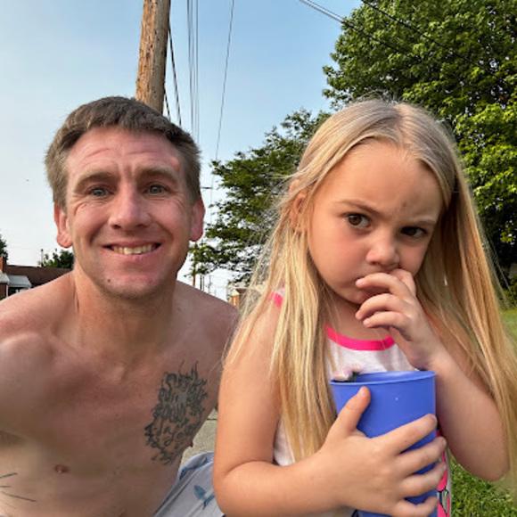 Profile Picture of Lee Slusher (@leeslusher84) on Poshmark