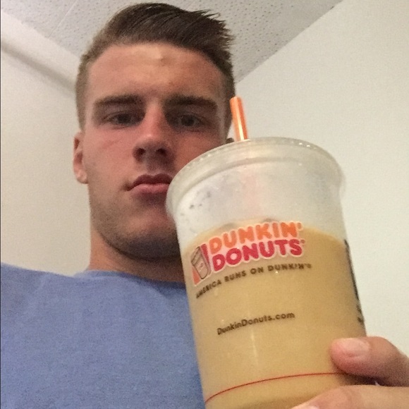 Profile Picture of Ethan Forrest (@forreste96) on Poshmark