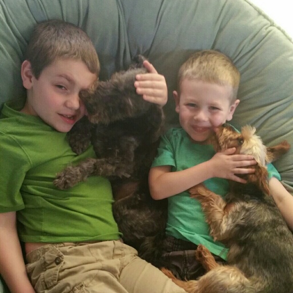 Profile Picture of Nicole Housman (@gooseymarie2316) on Poshmark