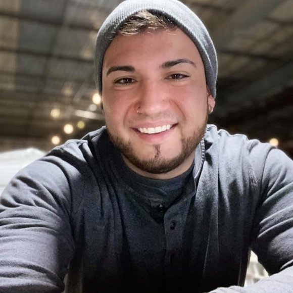 Profile Picture of Mark Runge (@markrunge) on Poshmark