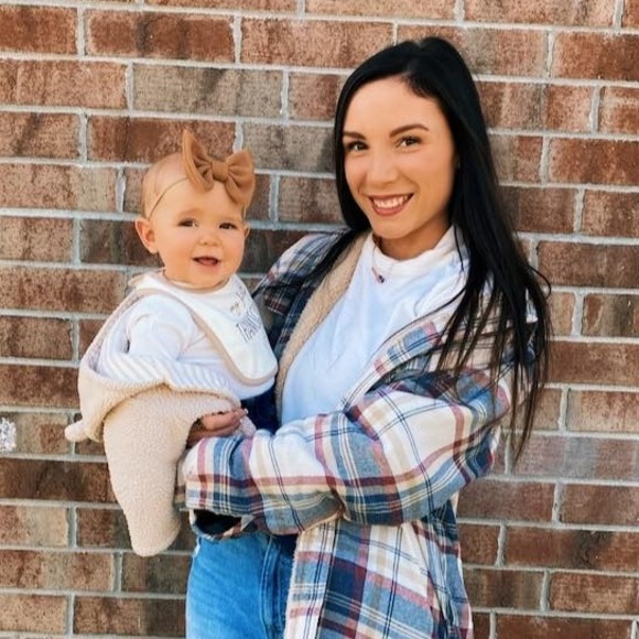 Profile Picture of Tarah Shaffar (@tarahshaffar14) on Poshmark