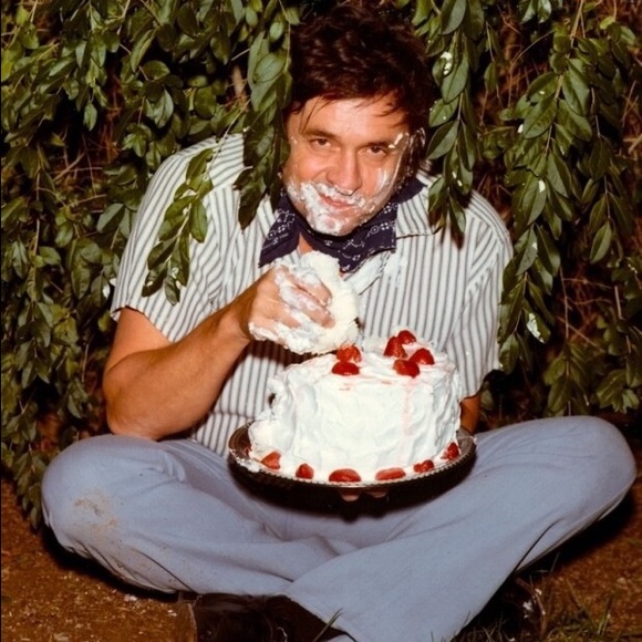 Jeff Zwierzynski - Poshmark Profile Picture of Jeff Zwierzynski (@jeffz15) on Poshmark