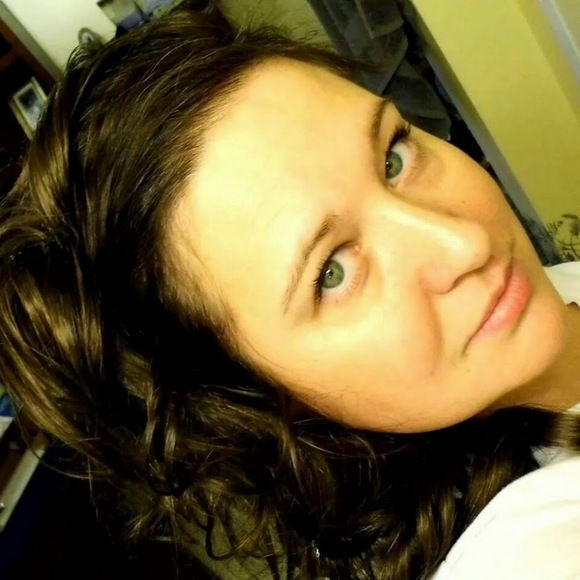 Profile Picture of Marilyn Haynes (@marilynhaynes) on Poshmark