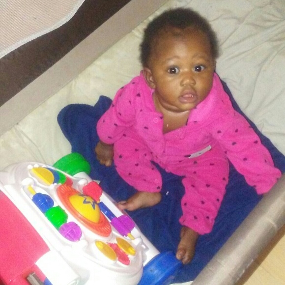 Rosaland Mckee - Poshmark Profile Picture of Rosaland Mckee (@rosalandmckee) on Poshmark