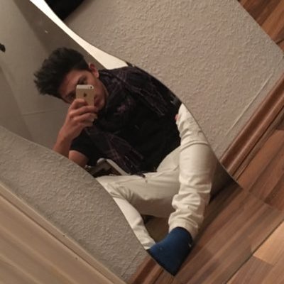 Profile Picture of Justin Kolb (@Letzz_Fetzz) on Twitter