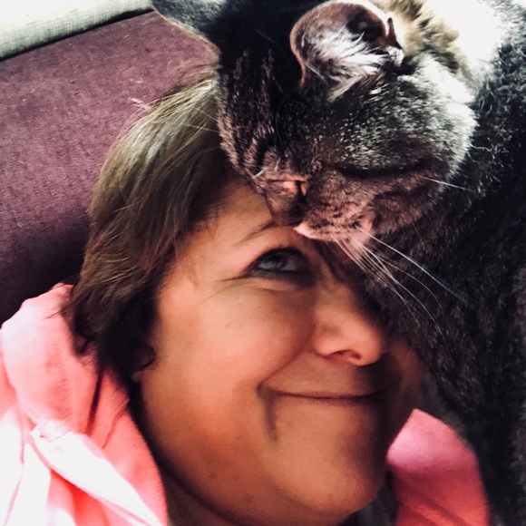 Profile Picture of Jacqueline Collier (@co68641) on Poshmark