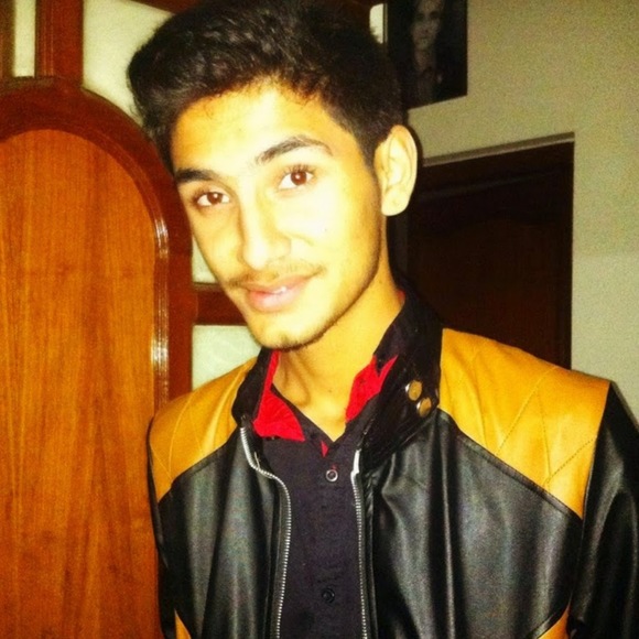 Profile Picture of Rohit Puri (@purirohit081) on Poshmark