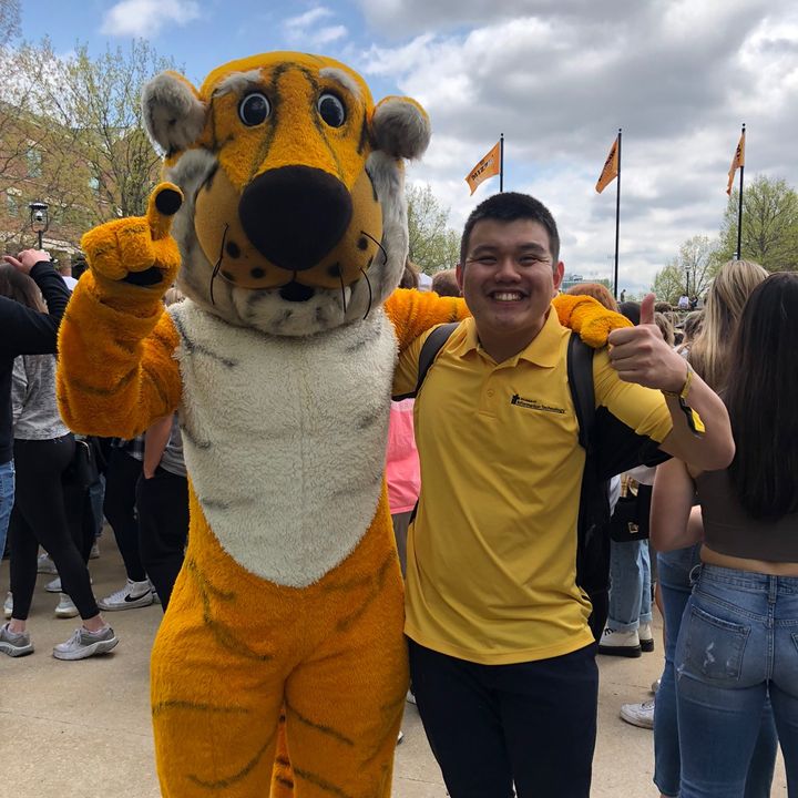 Profile Picture of Brian Jiang (@brianjiang1121) on Tiktok