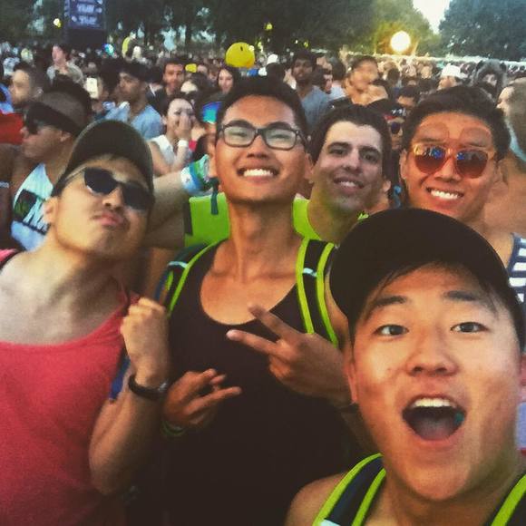 Profile Picture of Richard Yoon (@shyoon94) on Poshmark