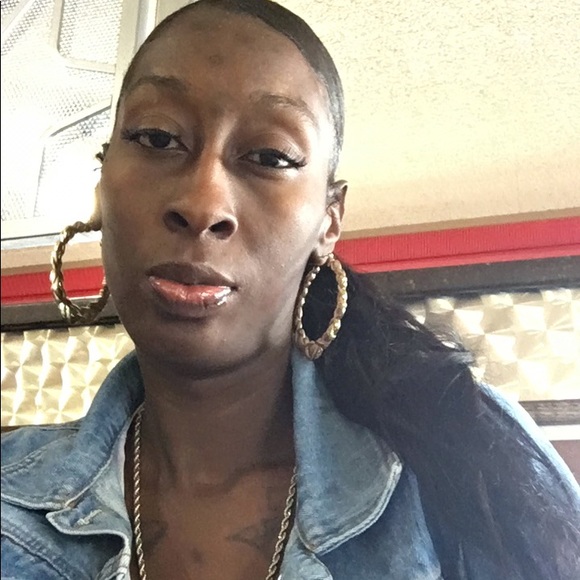 Profile Picture of Tasheaka Fleming (@she_is_me688) on Poshmark