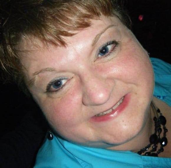 Profile Picture of Christa Schrauben (@tkwiskeygirl) on Poshmark