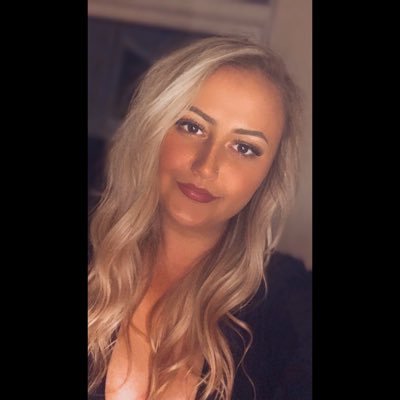 Profile Picture of Isi (@isabel_kiernan) on Twitter