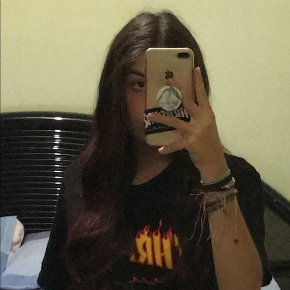 Profile Picture of Simona Bailey (@simonaa_) on Poshmark