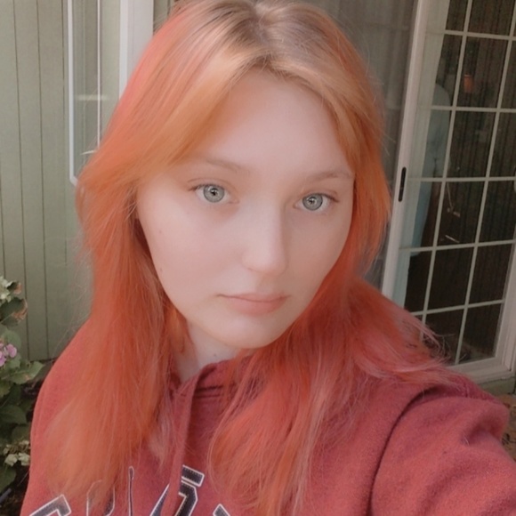 Profile Picture of Dylan Constantine (@glorifiedpeanut) on Poshmark