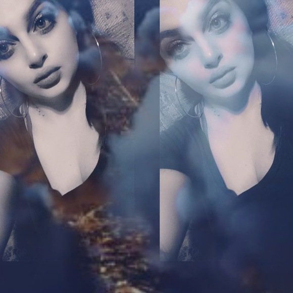 Profile Picture of Ashley Rumbarger (@mrsrumbarger91) on Poshmark