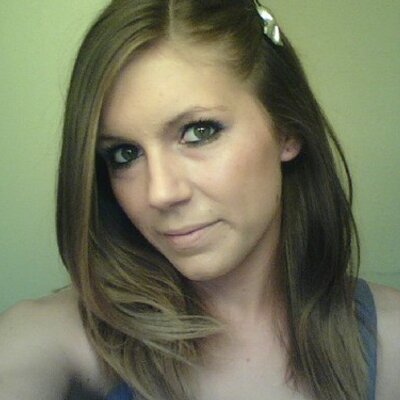 Pauline - Twitter Profile Picture of Pauline (@polly_sands) on Twitter