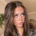 Profile Picture of 𝔞𝔟𝔟𝔦𝔢 - 𝔪𝔞𝔦 𝔠𝔞𝔯𝔩𝔦𝔫 (@abcarrx) on Instagram