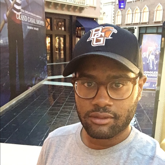 Profile Picture of Timothy Steele (@timothysteele23) on Poshmark