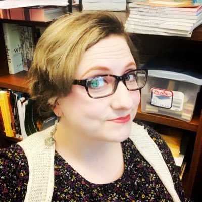 Profile Picture of Amy Fowler-Popoloski (@biblioblogette) on Twitter