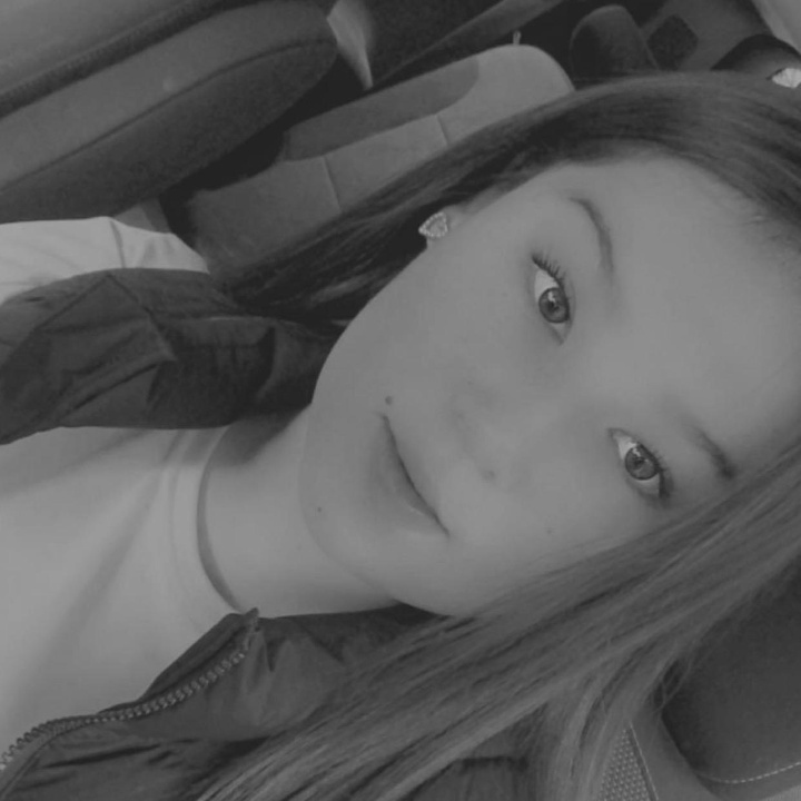 Profile Picture of larissa  (@_larissahookimaw) on Tiktok