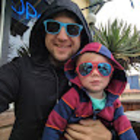 Profile Picture of Aaron Kasten (@aaronkasten) on Poshmark