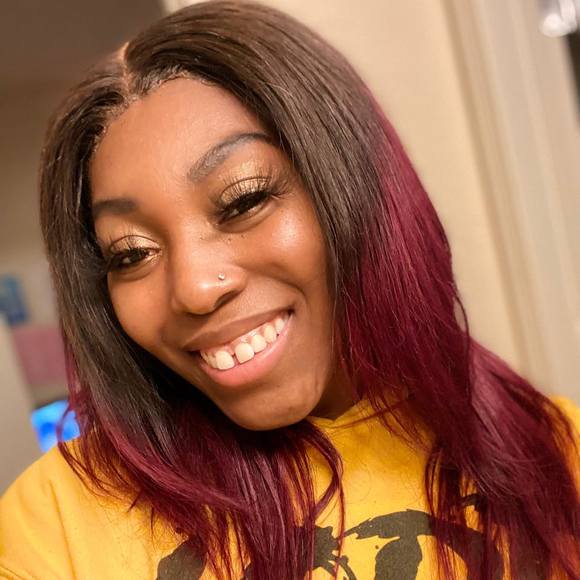 Profile Picture of Jasmine Toliver (@jasmine_toliver) on Poshmark