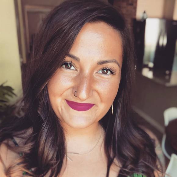 Profile Picture of Kalynne Palmiero (@kalynne_p) on Poshmark