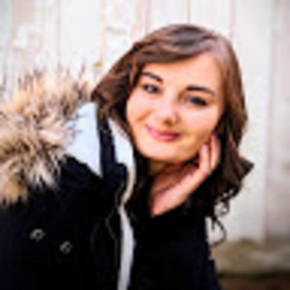 Profile Picture of Julia Kostenko (@jkostenko7) on Poshmark