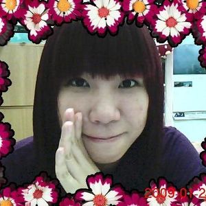 Profile Picture of Chloe Sun (@chloesun) on Myspace