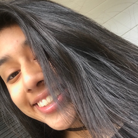 Profile Picture of Eunice Jimenez (@eunicehj) on Poshmark
