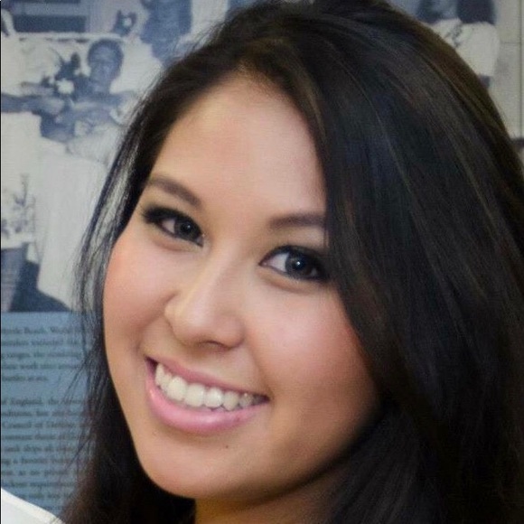 Profile Picture of Duangjit Bouphasavanh (@michellele1717) on Poshmark