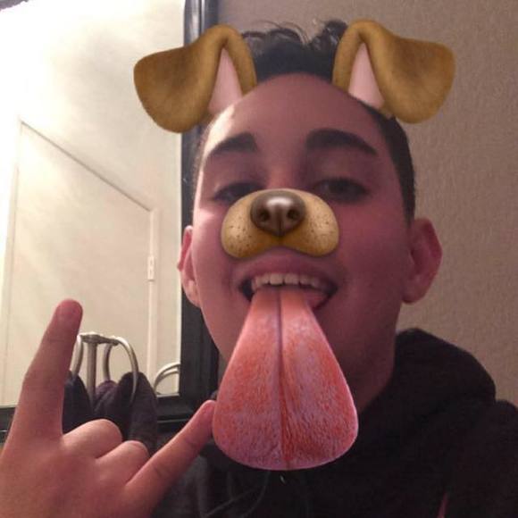 Profile Picture of Chris Graff (@_xcxpvt_) on Poshmark