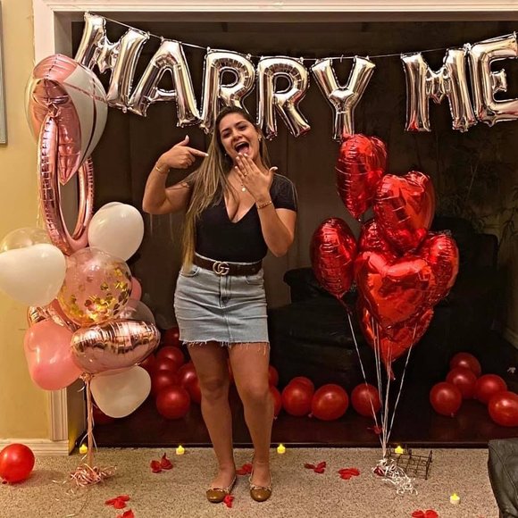 Profile Picture of Kimberly Cedeño (@kimnayara) on Poshmark