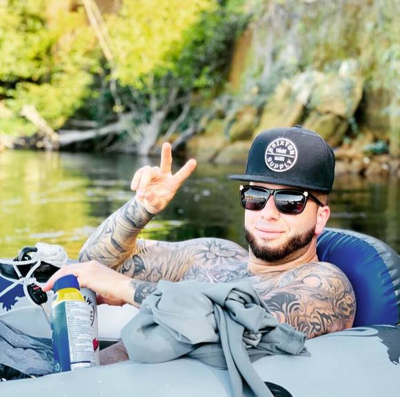 Profile Picture of Anthony Augliera (@basquetball23) on Poshmark