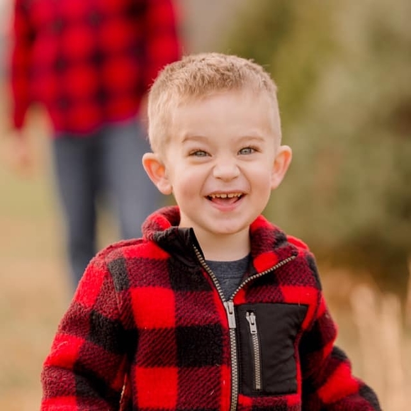 Profile Picture of Kimberly Stinedurf (@iamkimberlyann) on Poshmark