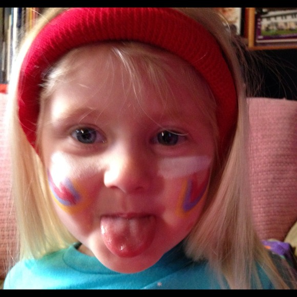 Profile Picture of Mindy Matthews (@onugirlie) on Poshmark