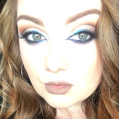 Profile Picture of Hollie Matthews (@Holliedolli) on Twitter