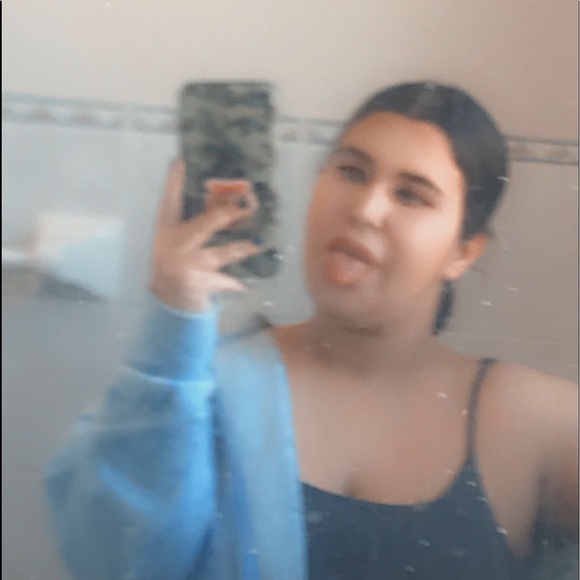 Profile Picture of Sarah Picciotto (@sarah_picciotto) on Poshmark