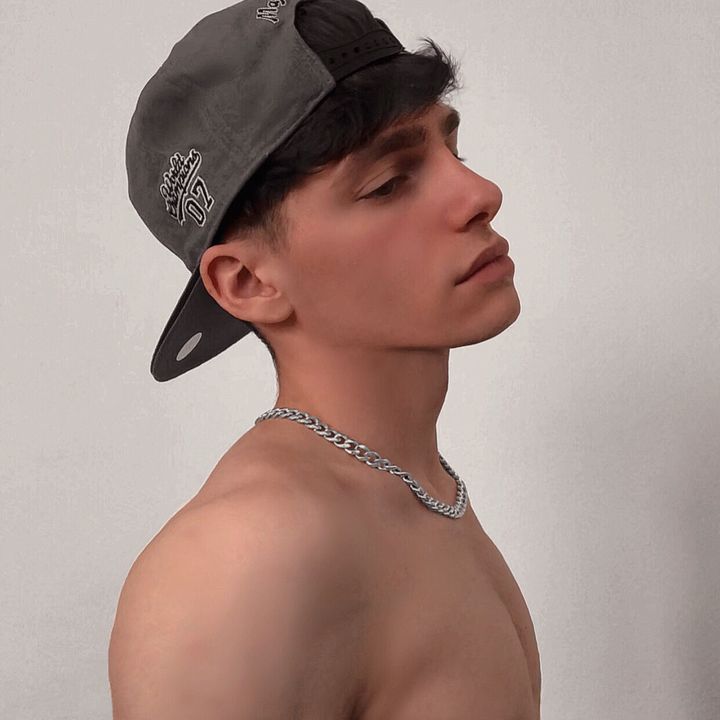 Profile Picture of erik (@erikphil) on Tiktok