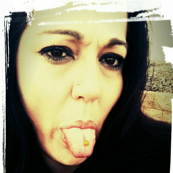 Profile Picture of Lauren Oliphant lko (@lilmamiz07) on Poshmark